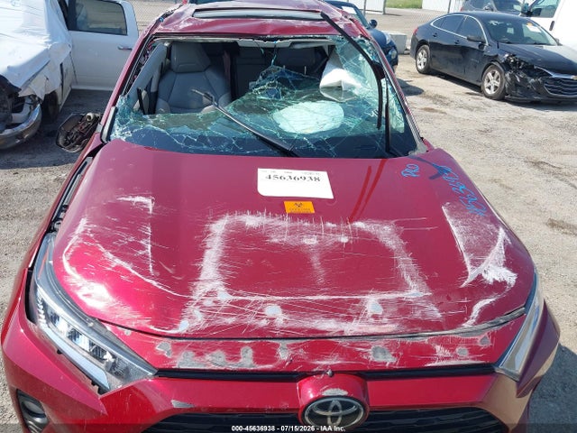 Продаж на аукціоні авто 2021 Toyota Rav4 Xle Premium, vin: 2T3C1RFV1MW137418, номер лоту: 45636938