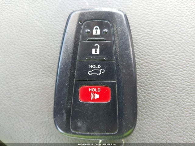 Продаж на аукціоні авто 2021 Toyota Rav4 Xle Premium, vin: 2T3C1RFV1MW137418, номер лоту: 45636938