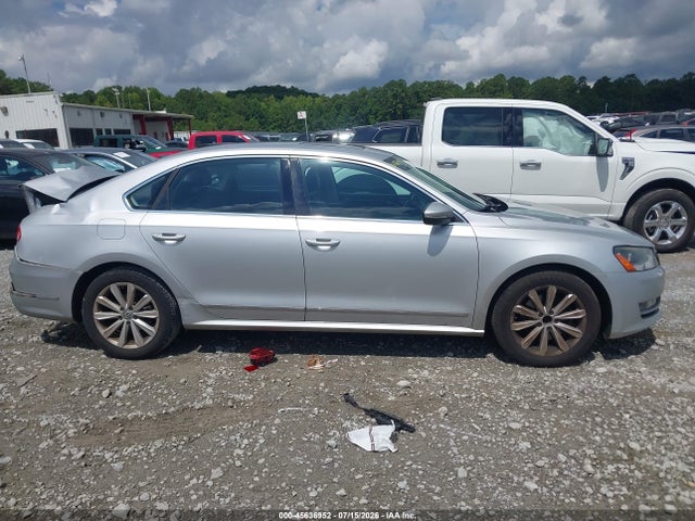 2013 Volkswagen Passat 2.5l Sel Premium მანქანა იყიდება აუქციონზე, vin: 1VWCP7A34DC002331, აუქციონის ნომერი: 45636952
