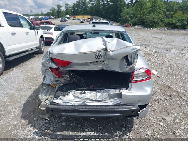2013 Volkswagen Passat 2.5l Sel Premium მანქანა იყიდება აუქციონზე, vin: 1VWCP7A34DC002331, აუქციონის ნომერი: 45636952