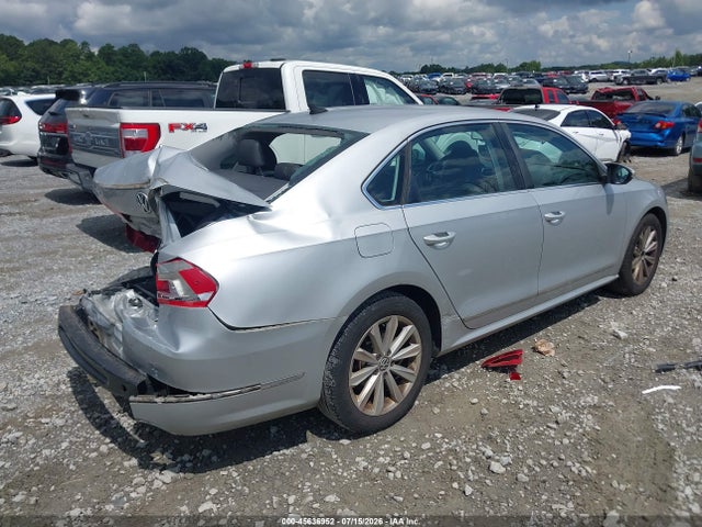 2013 Volkswagen Passat 2.5l Sel Premium მანქანა იყიდება აუქციონზე, vin: 1VWCP7A34DC002331, აუქციონის ნომერი: 45636952