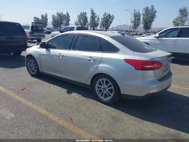 1FADP3F23GL320001 Ford FOCUS SE