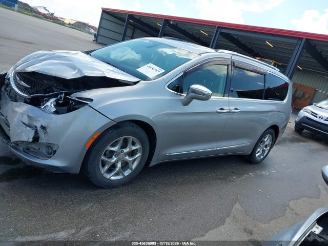Продаж на аукціоні авто 2017 Chrysler Pacifica Limited, vin: 2C4RC1GG9HR747928, номер лоту: 45636989