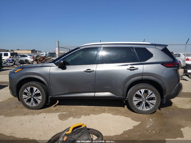 5N1AT3BA6MC774613 Nissan Rogue Sv Fwd