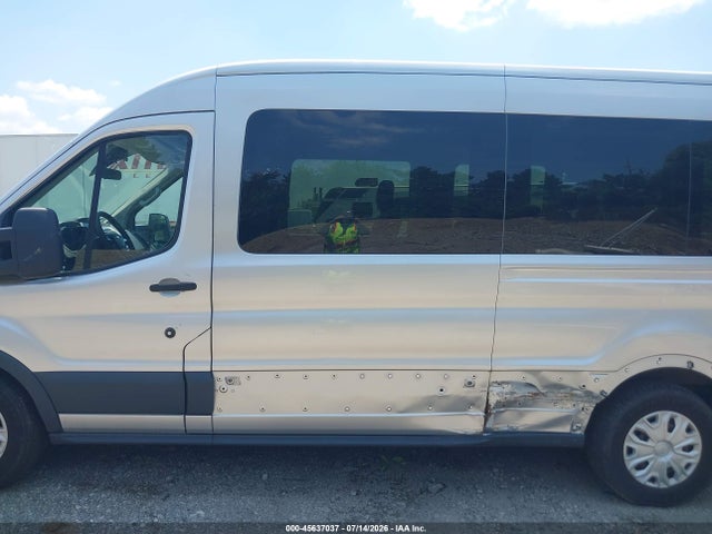 45637037 :رقم المزاد ، 1FBZX2CG0FKA95345 vin ، 2015 Ford Transit-350 Xlt مزاد بيع