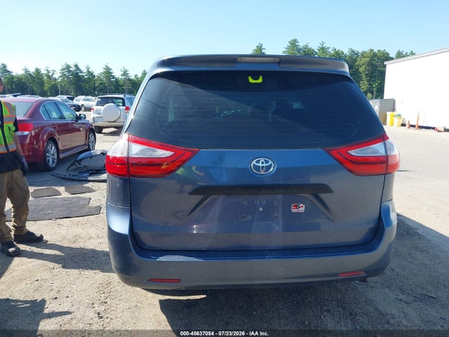 Toyota Sienna L 7 Passenger 2017 5TDZZ3DC0HS776298 Image 17