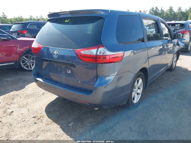 Toyota Sienna L 7 Passenger 2017 5TDZZ3DC0HS776298 Image 4