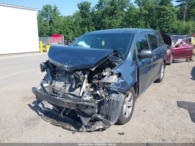 Toyota Sienna L 7 Passenger 2017 5TDZZ3DC0HS776298 Image 6