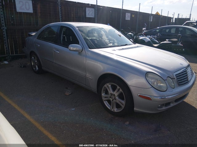Продажа на аукционе авто 2006 Mercedes-benz E 350, vin: WDBUF56J86A834273, номер лота: 45637090
