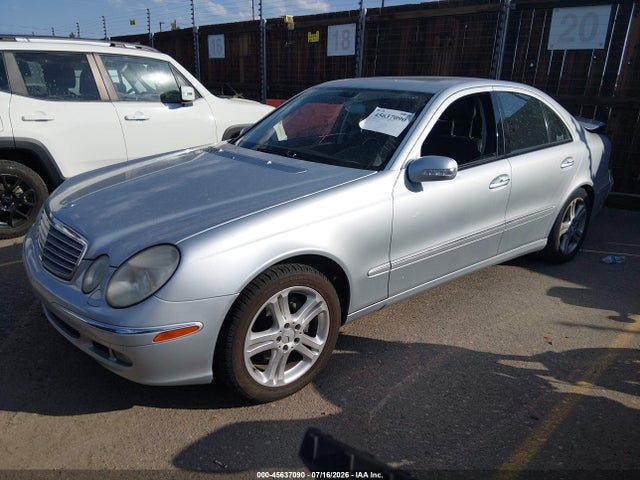 Продажа на аукционе авто 2006 Mercedes-benz E 350, vin: WDBUF56J86A834273, номер лота: 45637090