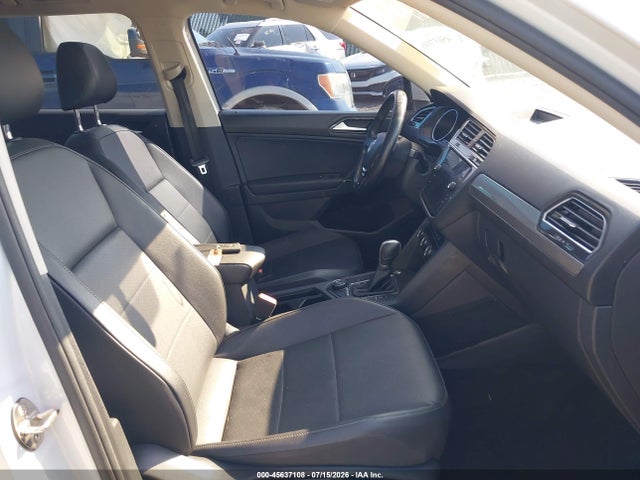 Auction sale of the 2018 Volkswagen Tiguan 2.0t Se/2.0t Sel, vin: 3VV2B7AX5JM125437, lot number: 45637108
