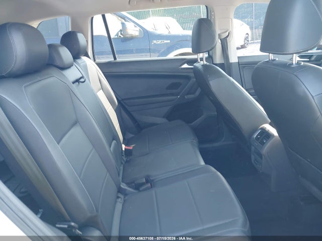 Auction sale of the 2018 Volkswagen Tiguan 2.0t Se/2.0t Sel, vin: 3VV2B7AX5JM125437, lot number: 45637108