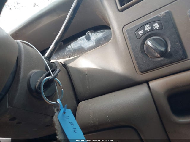 Продаж на аукціоні авто 2000 Ford F-250 Lariat/xl/xlt, vin: 1FTNX21F8YEA30670, номер лоту: 45637135