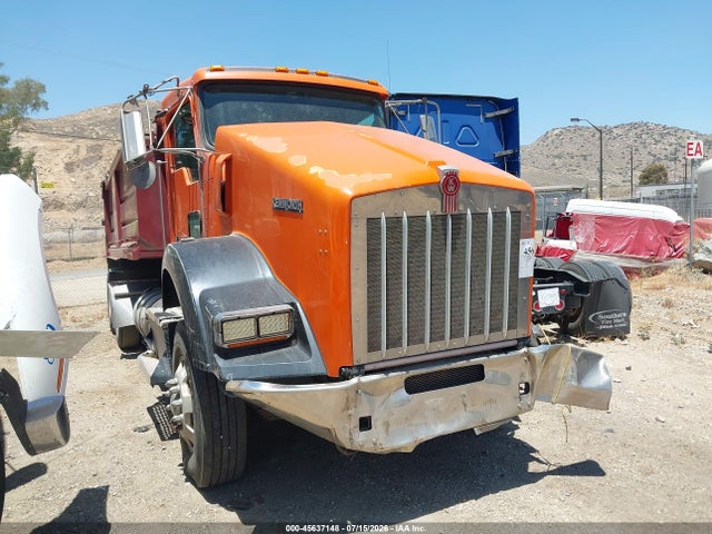Продажа на аукционе авто 2012 Kenworth Construction T800, vin: 1XKDD49X2CJ330383, номер лота: 45637148