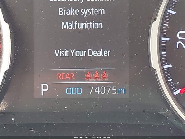 Toyota RAV4 LE 2019 JTMF1RFV8KJ004812 Image 16