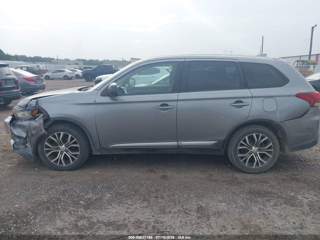 Aukcja sprzedaży 2018 Mitsubishi Outlander Es, vin: JA4AD2A31JZ052435, numer aukcji: 45637198