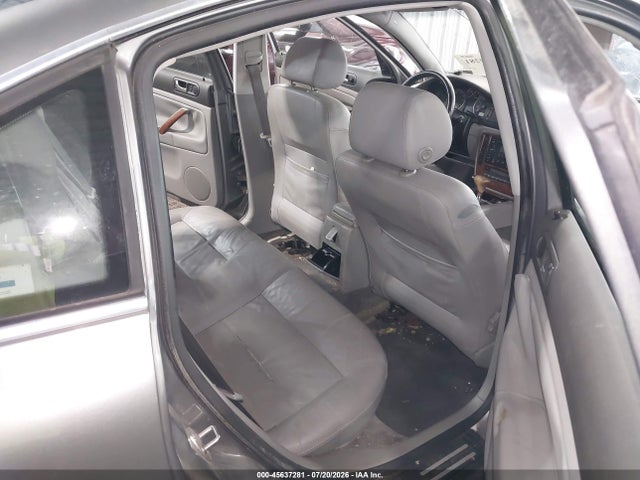 2002 Volkswagen Passat Glx მანქანა იყიდება აუქციონზე, vin: WVWRH63B92P289633, აუქციონის ნომერი: 45637281