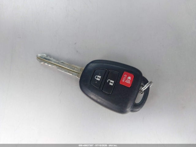 2T3BFREVXEW146909 Toyota RAV4 LE