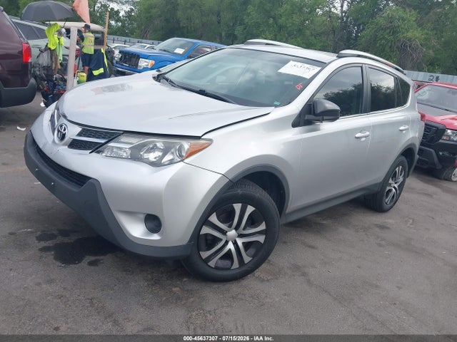 2T3BFREVXEW146909 Toyota RAV4 LE