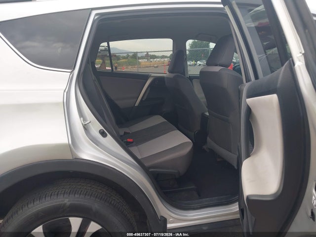 2T3BFREVXEW146909 Toyota RAV4 LE