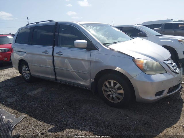 45637325 :رقم المزاد ، 5FNRL3H63AB009884 vin ، 2010 Honda Odyssey Ex-l مزاد بيع