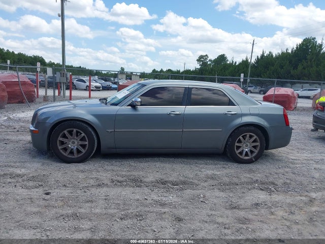 2006 Chrysler 300c მანქანა იყიდება აუქციონზე, vin: 2C3LA63H96H450057, აუქციონის ნომერი: 45637363