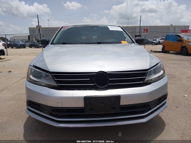 Aukcja sprzedaży 2015 Volkswagen Jetta 1.8t Se, vin: 3VWD17AJXFM233661, numer aukcji: 45637394