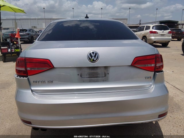 Aukcja sprzedaży 2015 Volkswagen Jetta 1.8t Se, vin: 3VWD17AJXFM233661, numer aukcji: 45637394