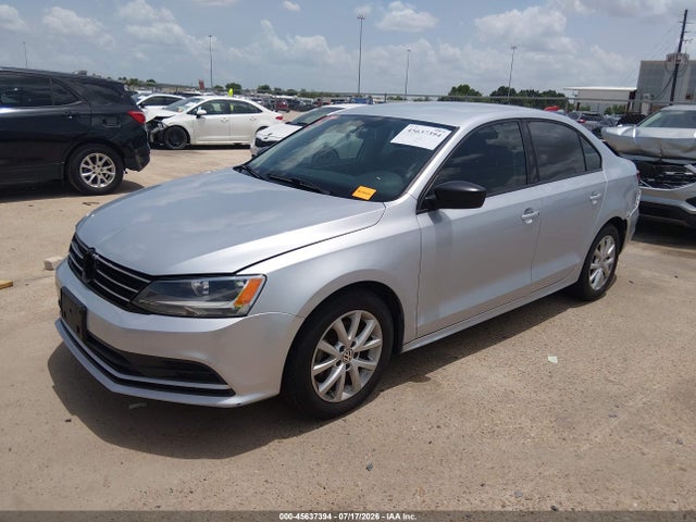 Aukcja sprzedaży 2015 Volkswagen Jetta 1.8t Se, vin: 3VWD17AJXFM233661, numer aukcji: 45637394