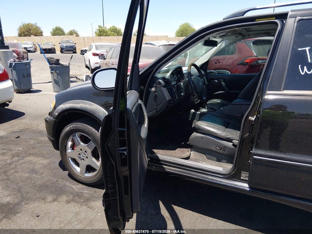 45637470 :رقم المزاد ، 4JGAB74E41A258879 vin ، 2001 Mercedes-benz Ml 55 Amg مزاد بيع
