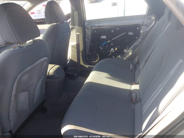 5NPLM4AG4MH037761 Hyundai ELANTRA SEL