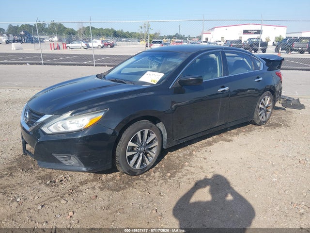 Продажа на аукционе авто 2017 Nissan Altima 2.5 Sv, vin: 1N4AL3AP5HC208660, номер лота: 45637477