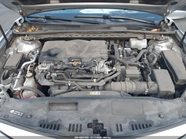 4T1B21HK0JU003873 Toyota Camry Hybrid Xle