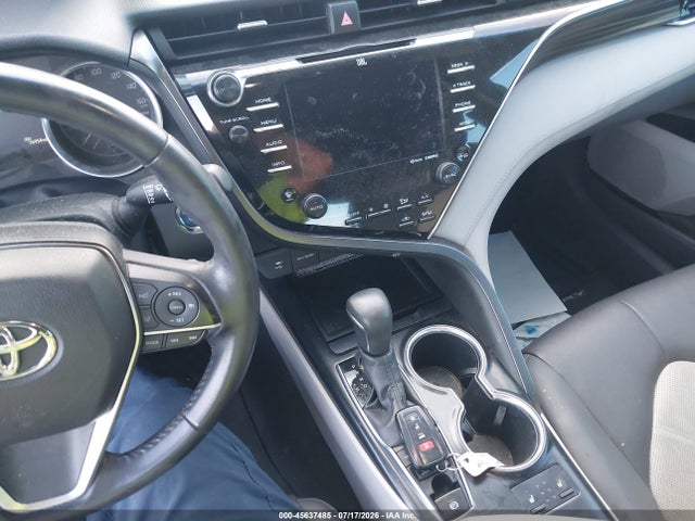 4T1B21HK0JU003873 Toyota Camry Hybrid Xle