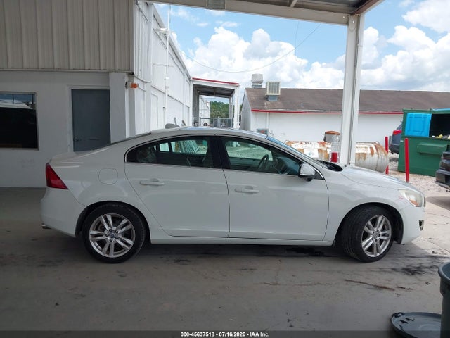 2012 Volvo S60 T5/t5 W/moonroof მანქანა იყიდება აუქციონზე, vin: YV1622FS2C2137260, აუქციონის ნომერი: 45637518