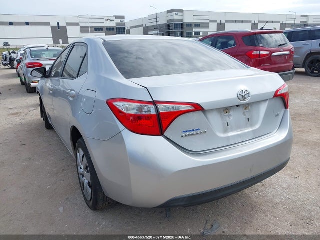 45637520 :رقم المزاد ، 5YFBURHE4FP339392 vin ، 2015 Toyota Corolla Le مزاد بيع