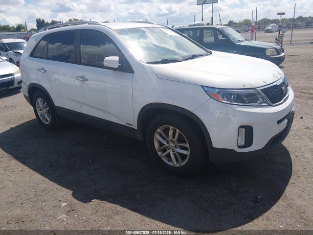 45637528 :رقم المزاد ، 5XYKTCA66FG566977 vin ، 2015 Kia Sorento Lx مزاد بيع