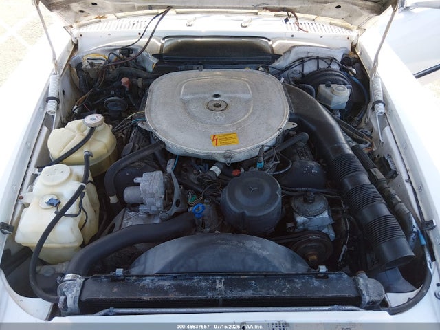 1988 Mercedes-benz 560 Sl მანქანა იყიდება აუქციონზე, vin: WDBBA48D7JA083408, აუქციონის ნომერი: 45637557