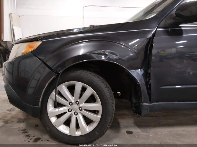 2013 Subaru Forester 2.5x Premium მანქანა იყიდება აუქციონზე, vin: JF2SHADC2DH410755, აუქციონის ნომერი: 45637573