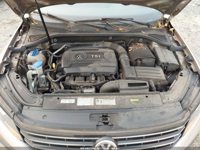 1VWBT7A37GC007924 Volkswagen Passat 1.8t Se