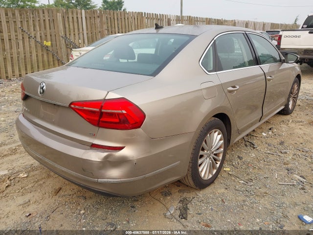 1VWBT7A37GC007924 Volkswagen Passat 1.8t Se