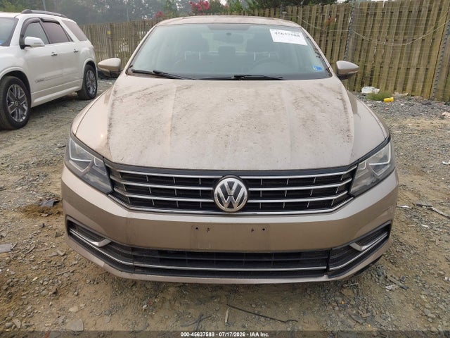 1VWBT7A37GC007924 Volkswagen Passat 1.8t Se