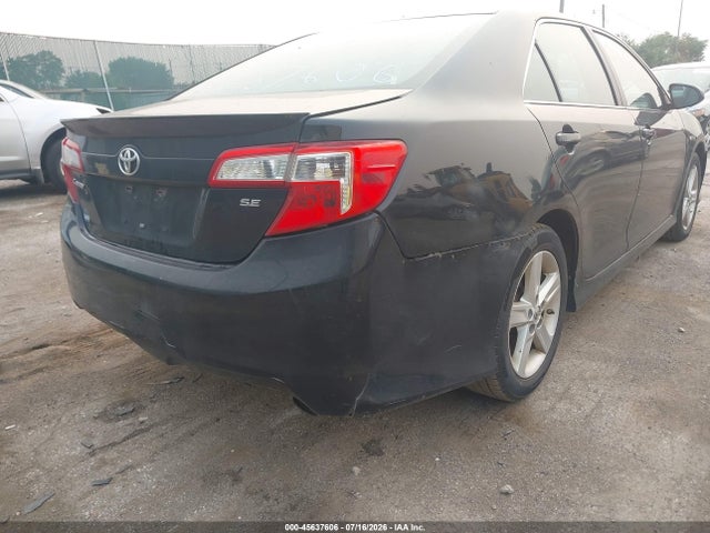 45637606 :رقم المزاد ، 4T1BF1FK2DU692729 vin ، 2013 Toyota Camry Se مزاد بيع