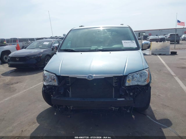 2010 Chrysler Town & Country Touring მანქანა იყიდება აუქციონზე, vin: 2A4RR5D1XAR414790, აუქციონის ნომერი: 45637725