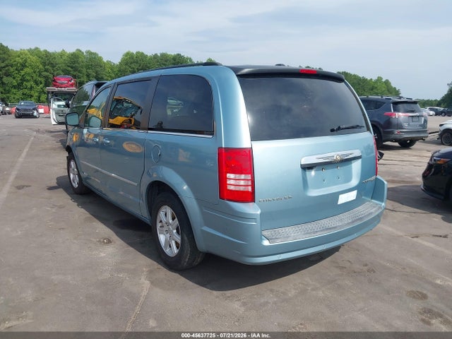 2010 Chrysler Town & Country Touring მანქანა იყიდება აუქციონზე, vin: 2A4RR5D1XAR414790, აუქციონის ნომერი: 45637725