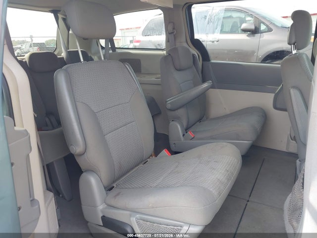 2010 Chrysler Town & Country Touring მანქანა იყიდება აუქციონზე, vin: 2A4RR5D1XAR414790, აუქციონის ნომერი: 45637725