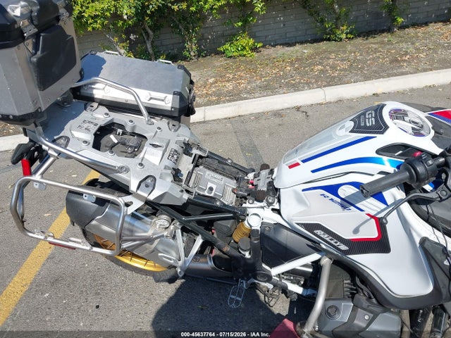 Продаж на аукціоні авто 2023 Bmw R 1250 Gs Adventure, vin: WB10M1309P6J01967, номер лоту: 45637764