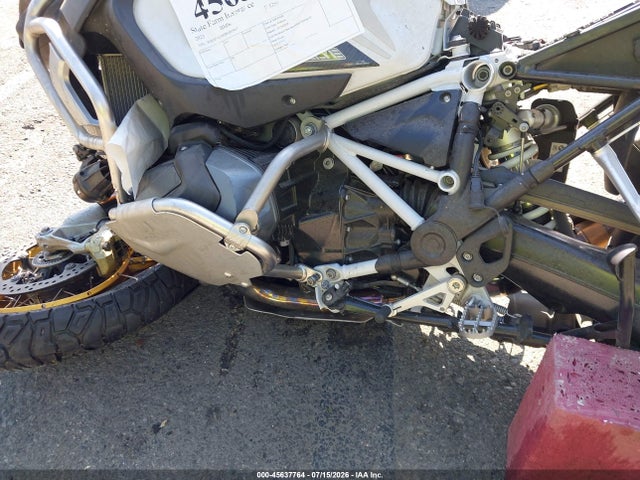 Продаж на аукціоні авто 2023 Bmw R 1250 Gs Adventure, vin: WB10M1309P6J01967, номер лоту: 45637764