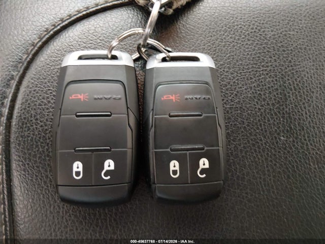 45637768 :رقم المزاد ، 3C6UR4HJ4LG243054 vin ، 2020 Ram 2500 Tradesman  4x2 8' Box مزاد بيع