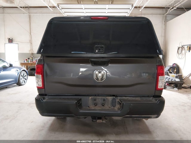 45637768 :رقم المزاد ، 3C6UR4HJ4LG243054 vin ، 2020 Ram 2500 Tradesman  4x2 8' Box مزاد بيع